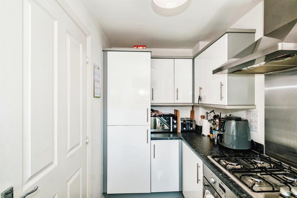 Additional property image - Gratwicke Drive, Wick, Littlehampton