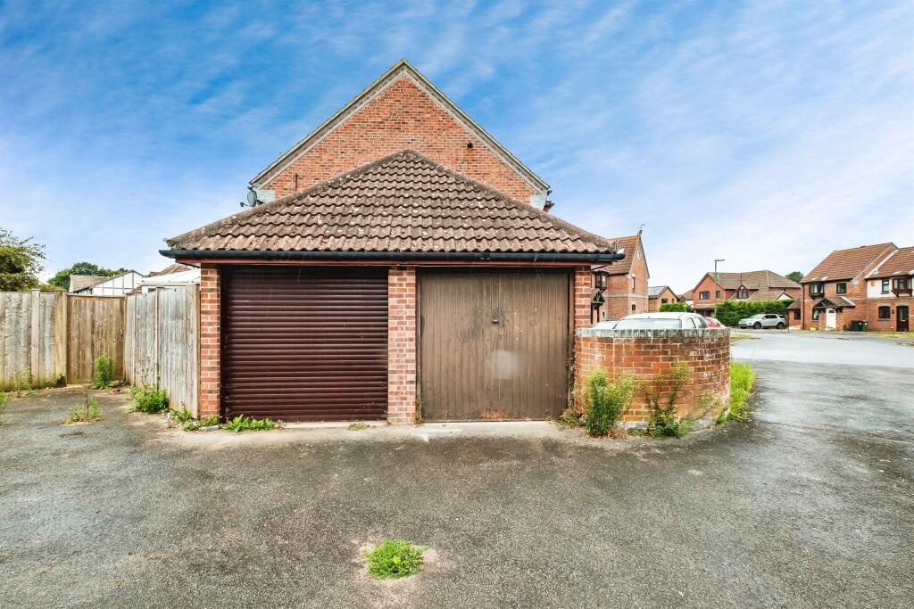 Additional property image - Longships, Littlehampton