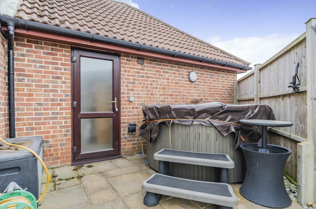Additional property image - Longships, Littlehampton