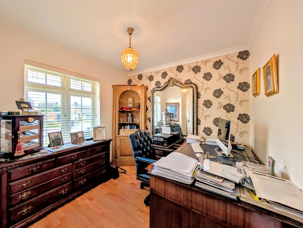 Additional property image - Tamar Avenue, Worthing
