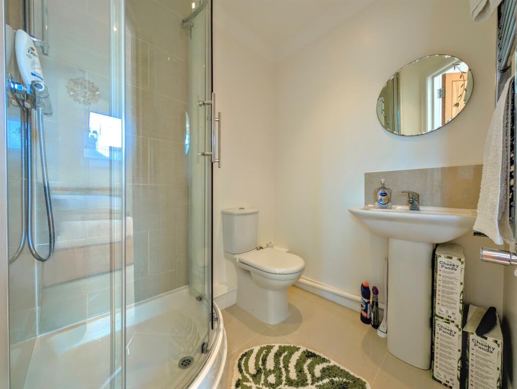 Additional property image - Wallace Avenue, Worthing