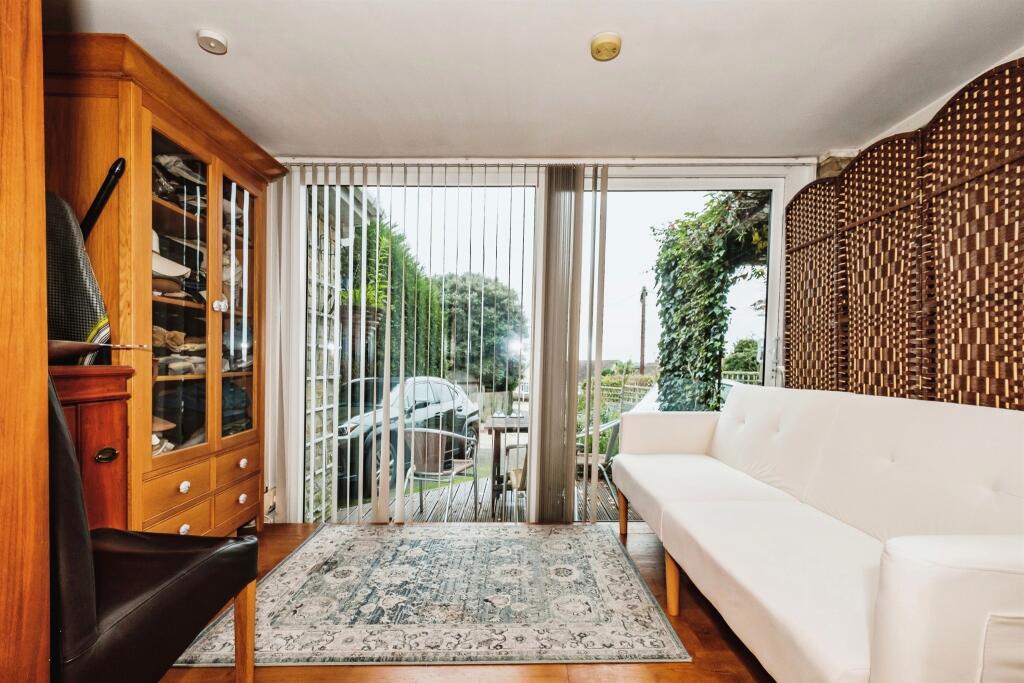 Additional property image - Cleveland Close, Worthing