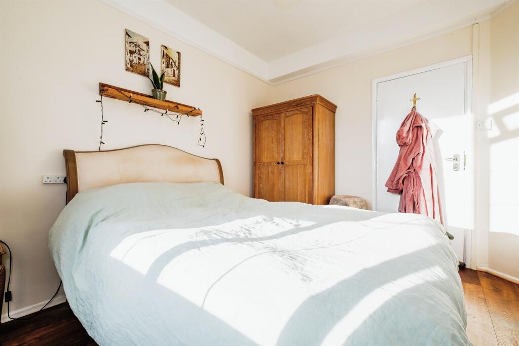 Additional property image - The Boulevard, Goring-By-Sea, Worthing