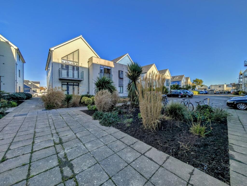 Additional property image - Eirene Road, Goring-By-Sea, Worthing
