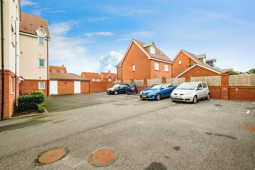 Additional property image - Snapdragon Lane, Worthing