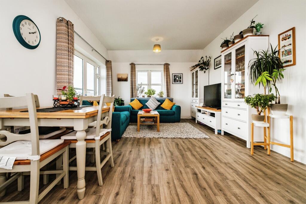 Additional property image - Snapdragon Lane, Worthing