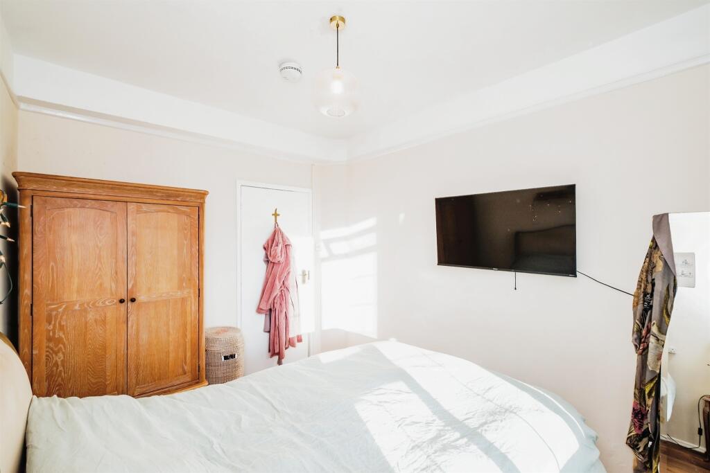 Additional property image - The Boulevard, Goring-By-Sea, Worthing