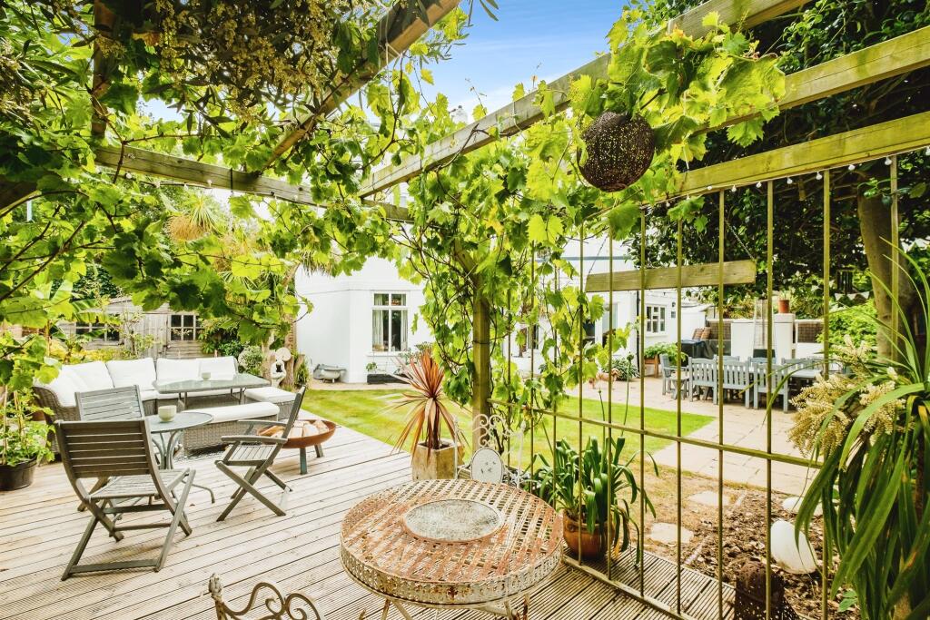 Additional image 15 of Shaftesbury Avenue, Goring-By-Sea, Worthing