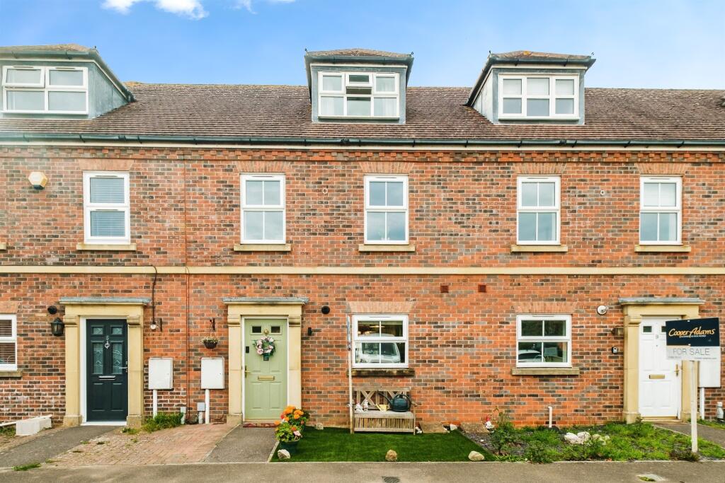 Main image of property: Highdown Close, Angmering, Littlehampton