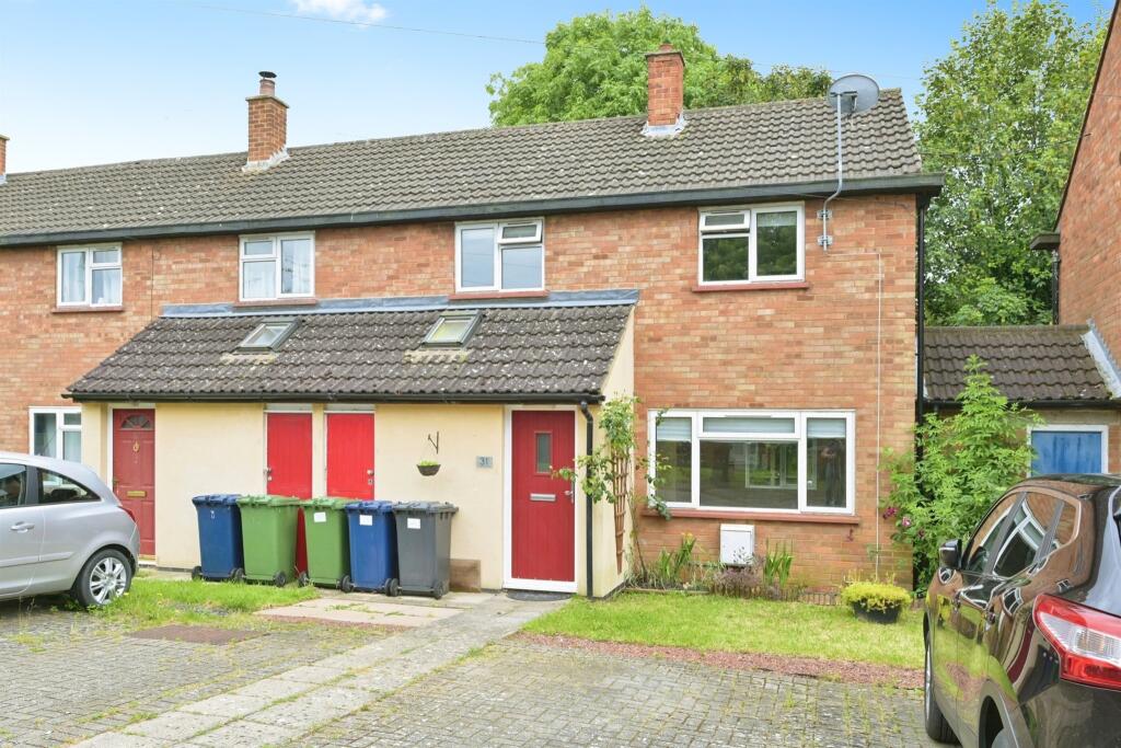 2 bedroom end of terrace house for sale in Somerset Road, Wyton