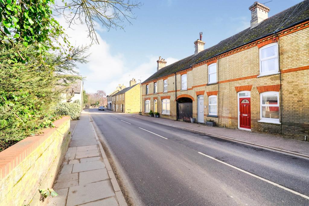 1 bedroom flat for sale in High Street, Ramsey, Huntingdon, PE26