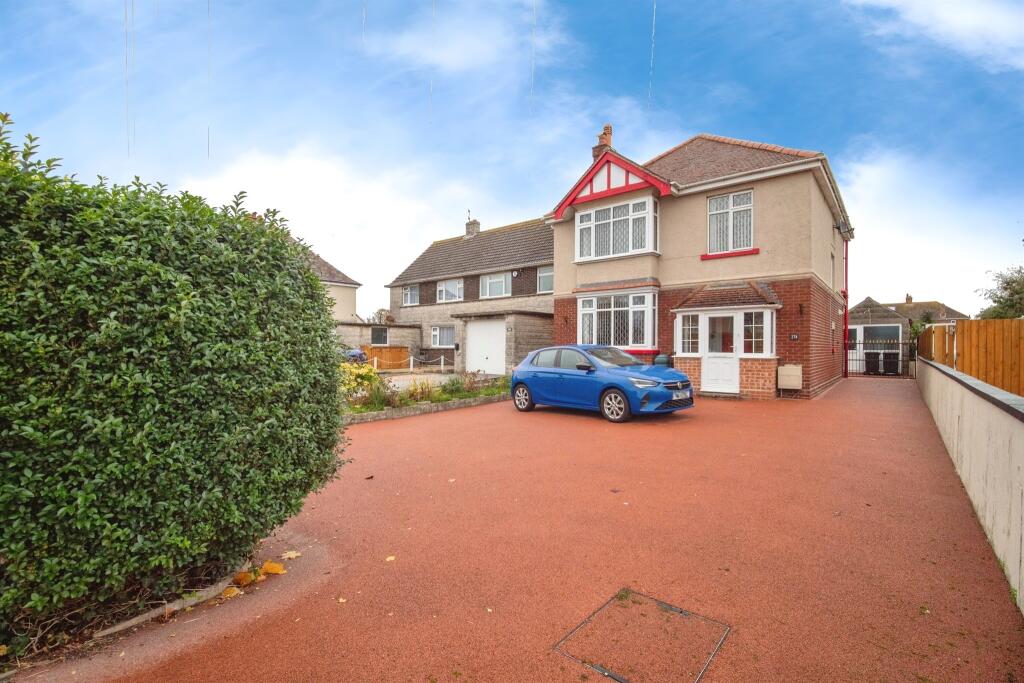 3 Bedroom Detached House For Sale In Dorchester Road Weymouth Dt3