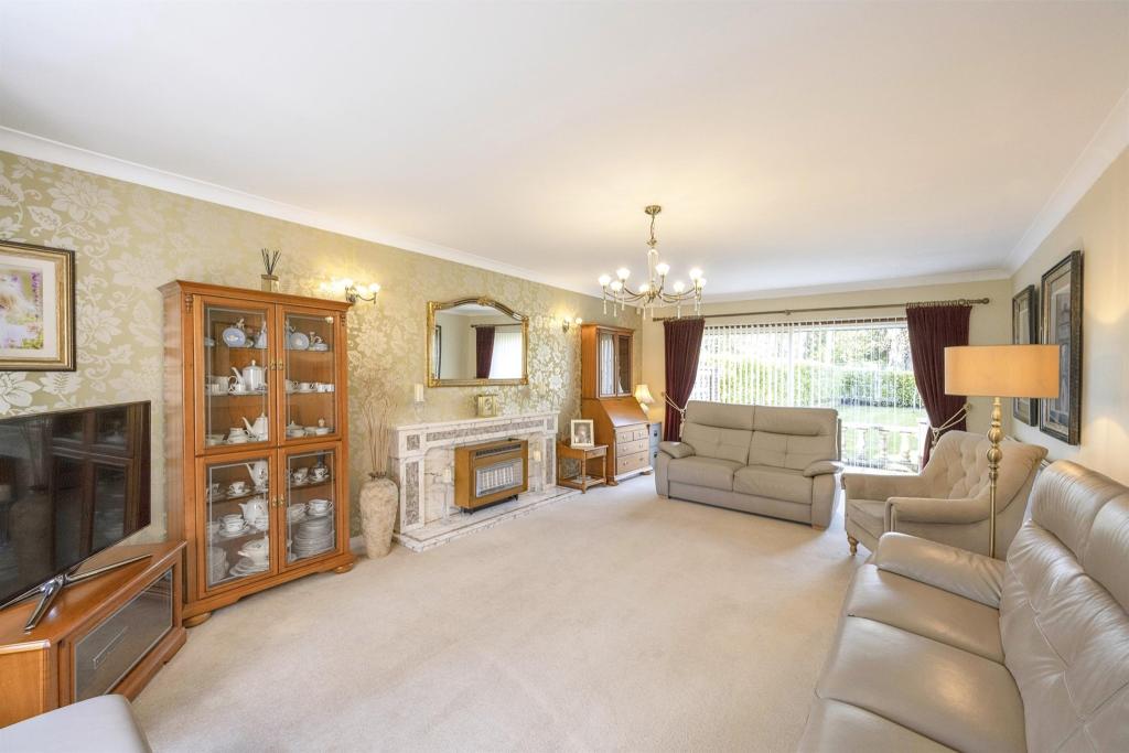 4 bedroom detached house for sale in Ordsall Park Road, Retford, DN22