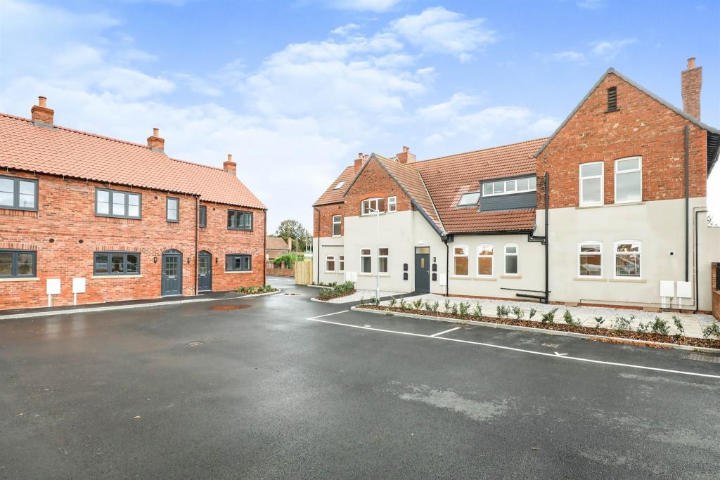 2 bedroom apartment for sale in Hunter Grove, Torworth, Retford, DN22