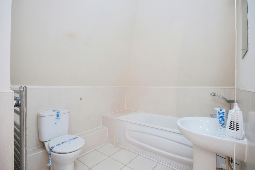 Additional property image - Charminster Avenue, Bournemouth