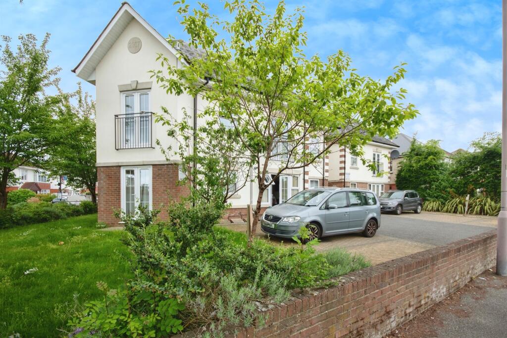 Additional property image - Charminster Avenue, Bournemouth