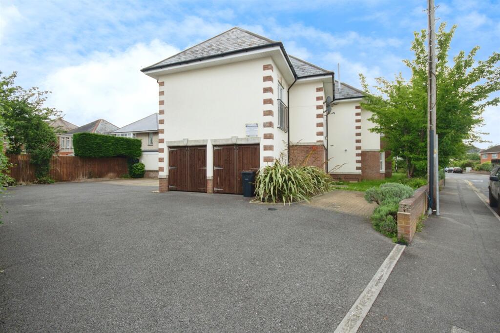 Additional property image - Charminster Avenue, Bournemouth