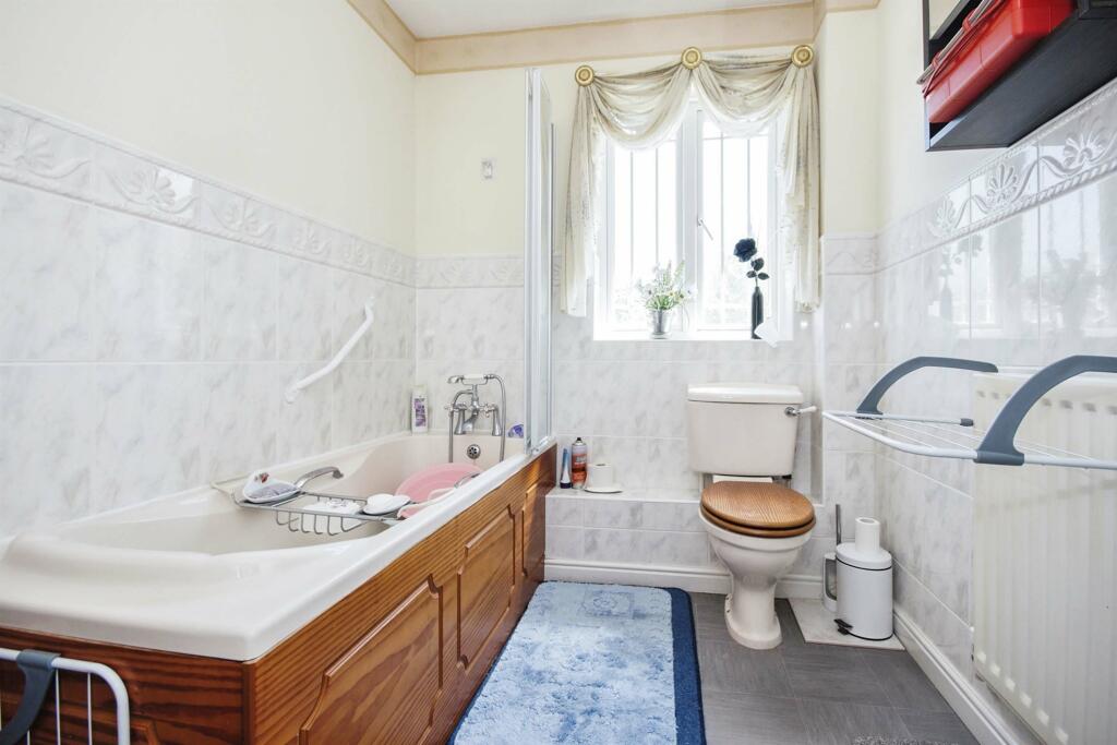Additional property image - Lake Grove Road, New Milton