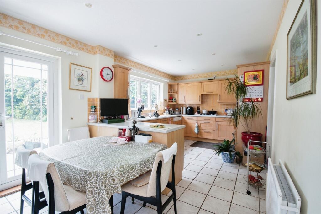 Additional property image - Lake Grove Road, New Milton