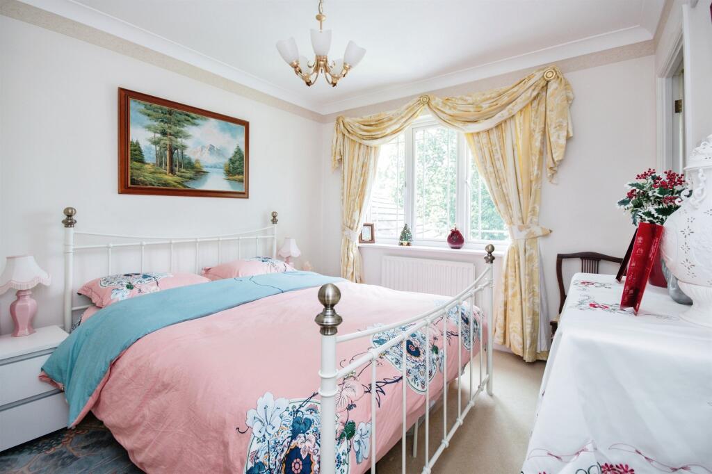 Additional property image - Lake Grove Road, New Milton