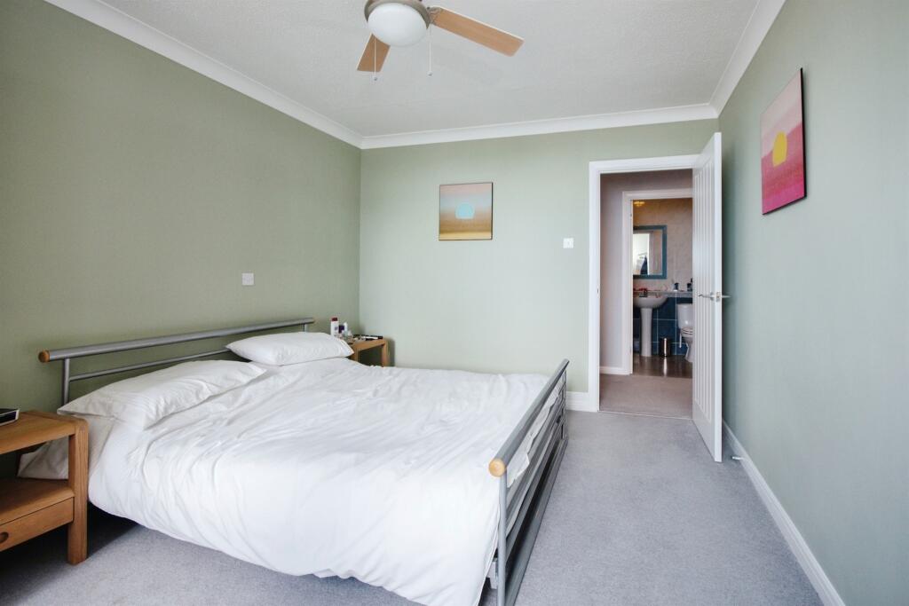 Additional property image - Russell Cotes Road, Bournemouth