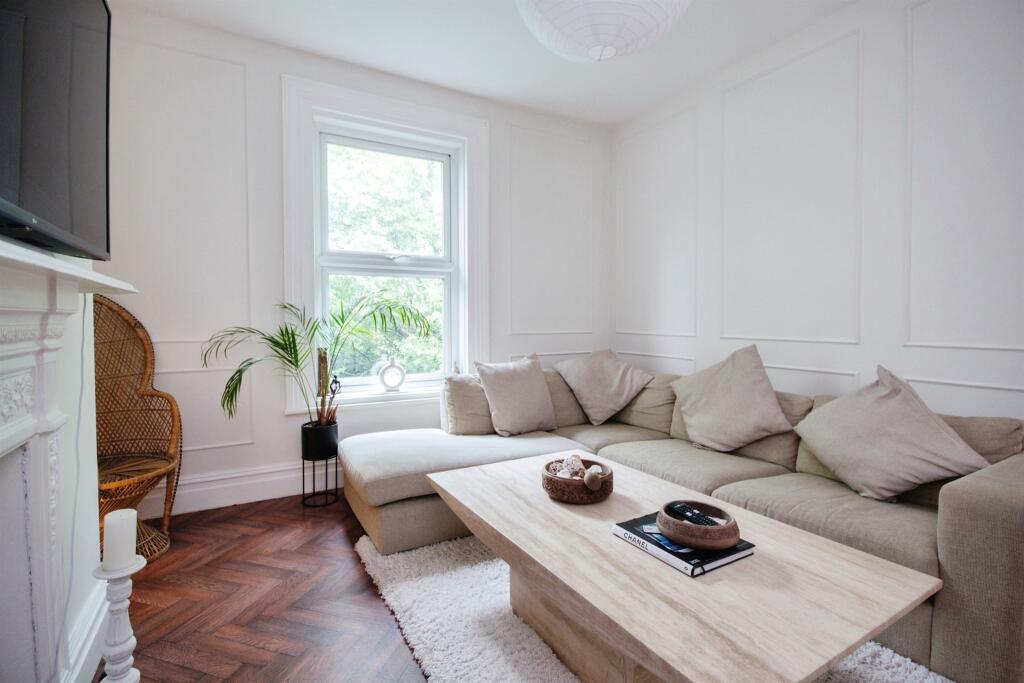 Additional property image - Methuen Road, Bournemouth