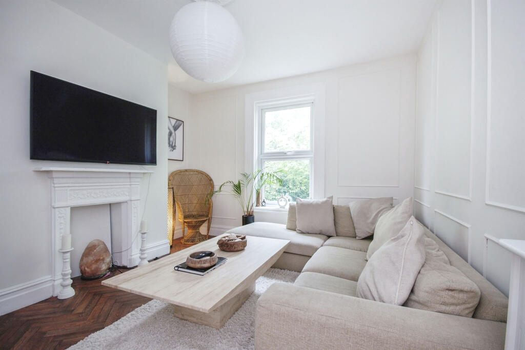 Additional property image - Methuen Road, Bournemouth