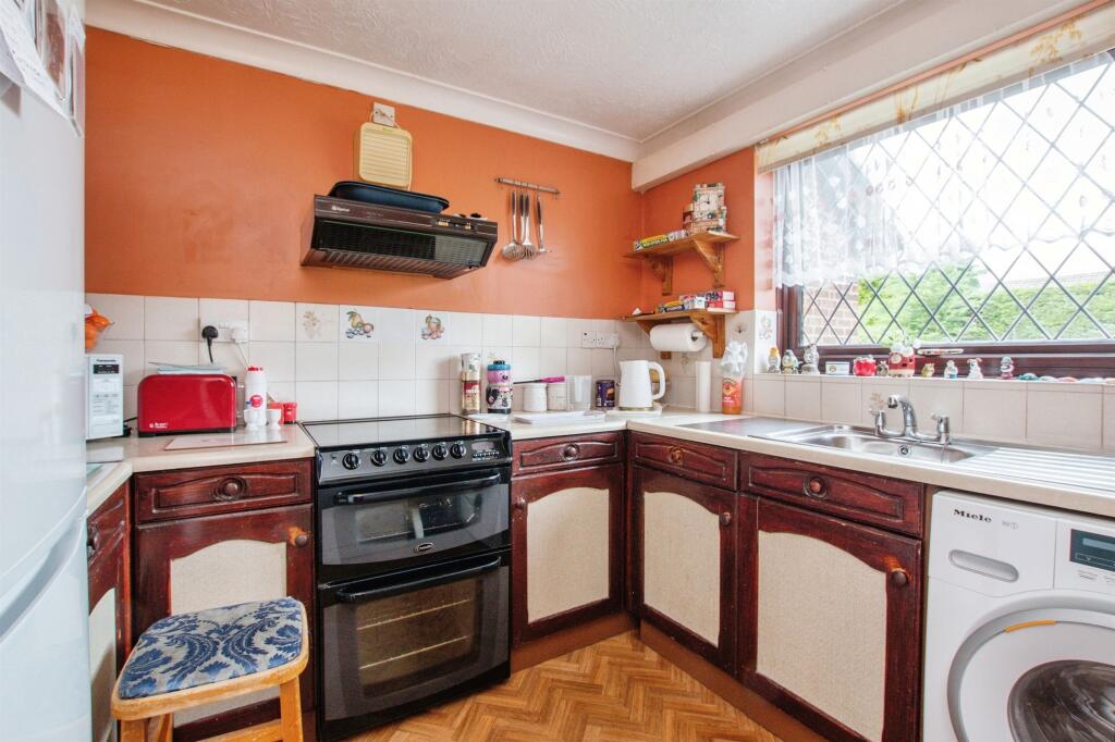 Additional property image - Plantagenet Crescent, Bournemouth