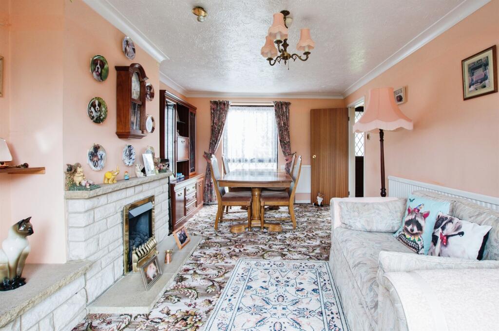 Additional property image - Plantagenet Crescent, Bournemouth