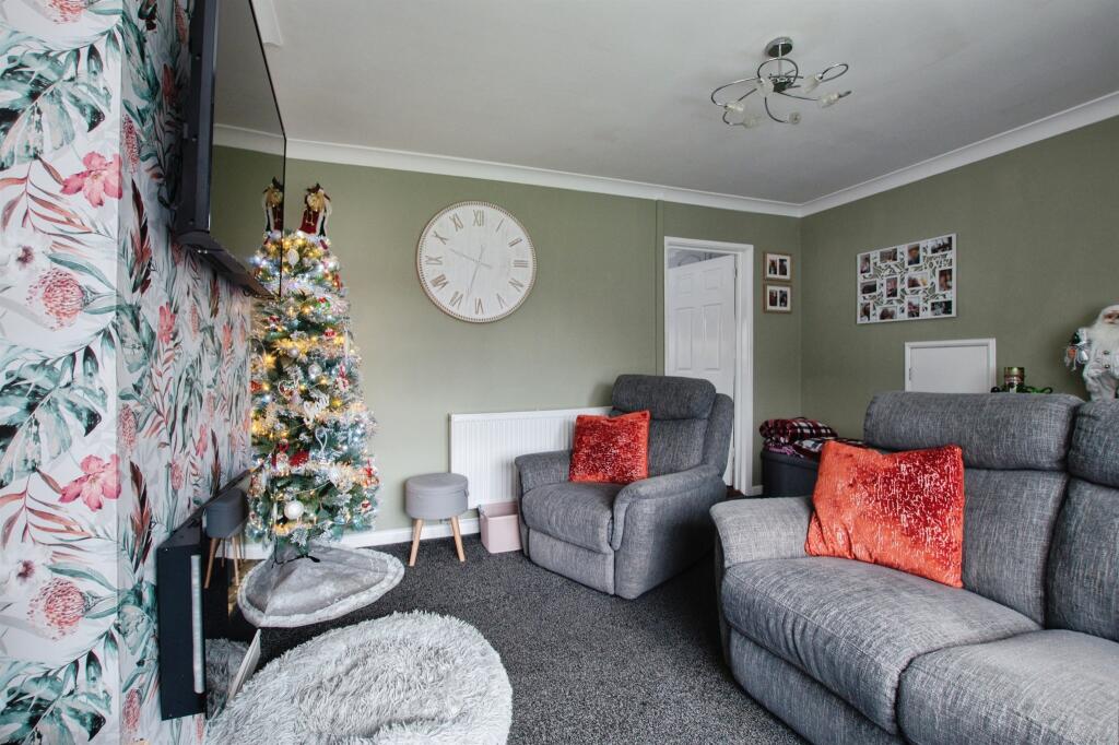 Additional property image - South Kinson Drive, Bournemouth