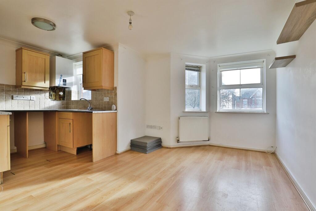 Additional property image - Carysfort Road, Bournemouth