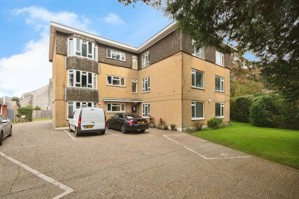 Main image of property: Richmond Park Road, Bournemouth