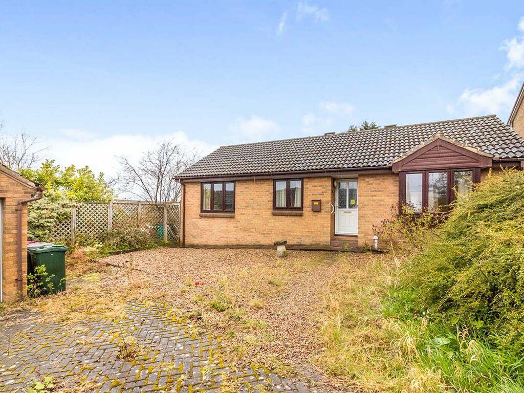 4 bedroom detached bungalow for sale in Swift Rise, Thorpe Hesley