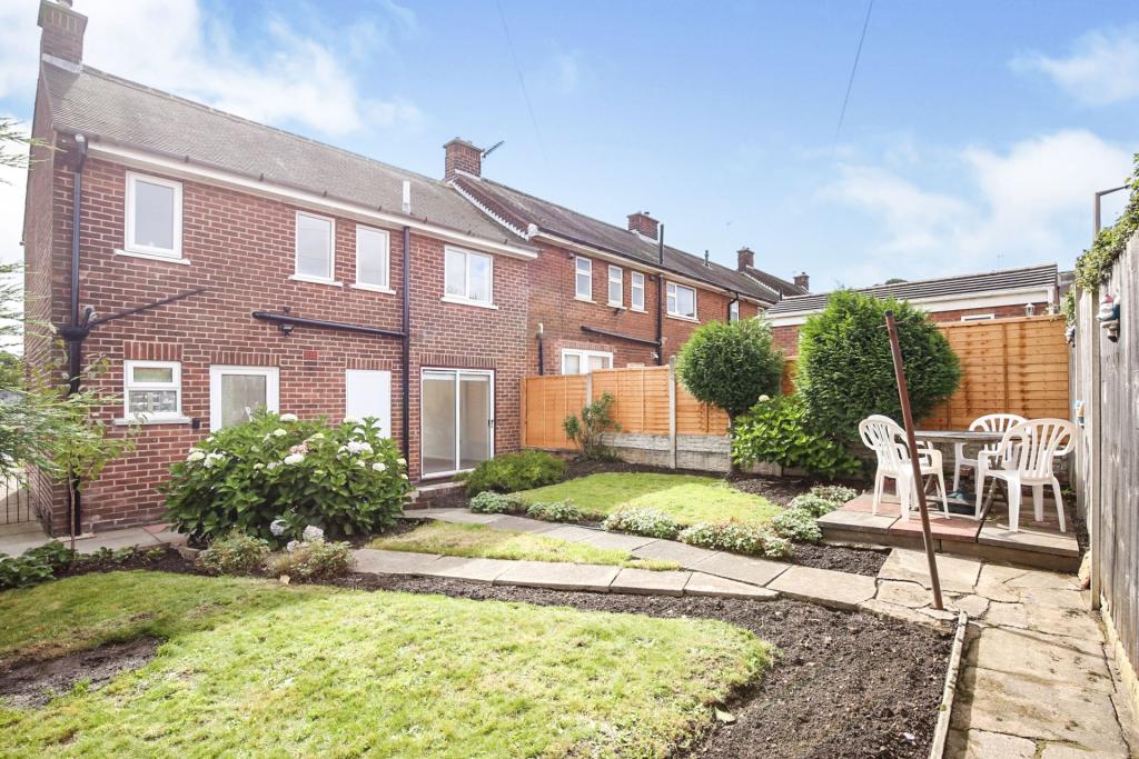 3 bedroom town house for sale in Oaks Lane, Rotherham, S61