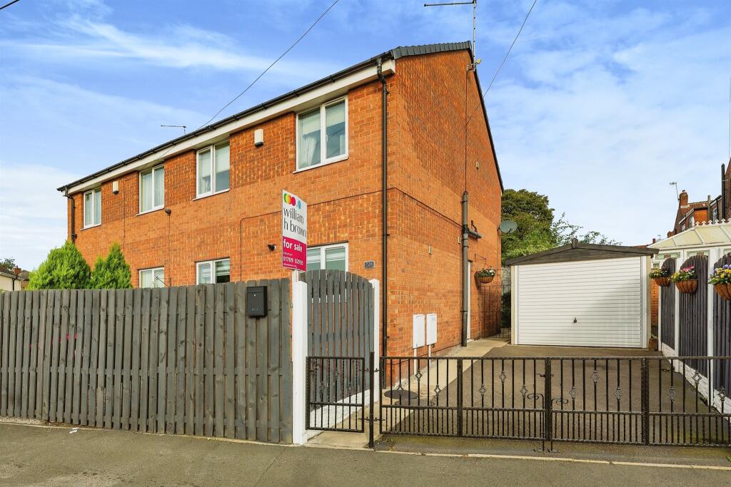 3 bedroom semidetached house for sale in Claypit Lane, Rawmarsh