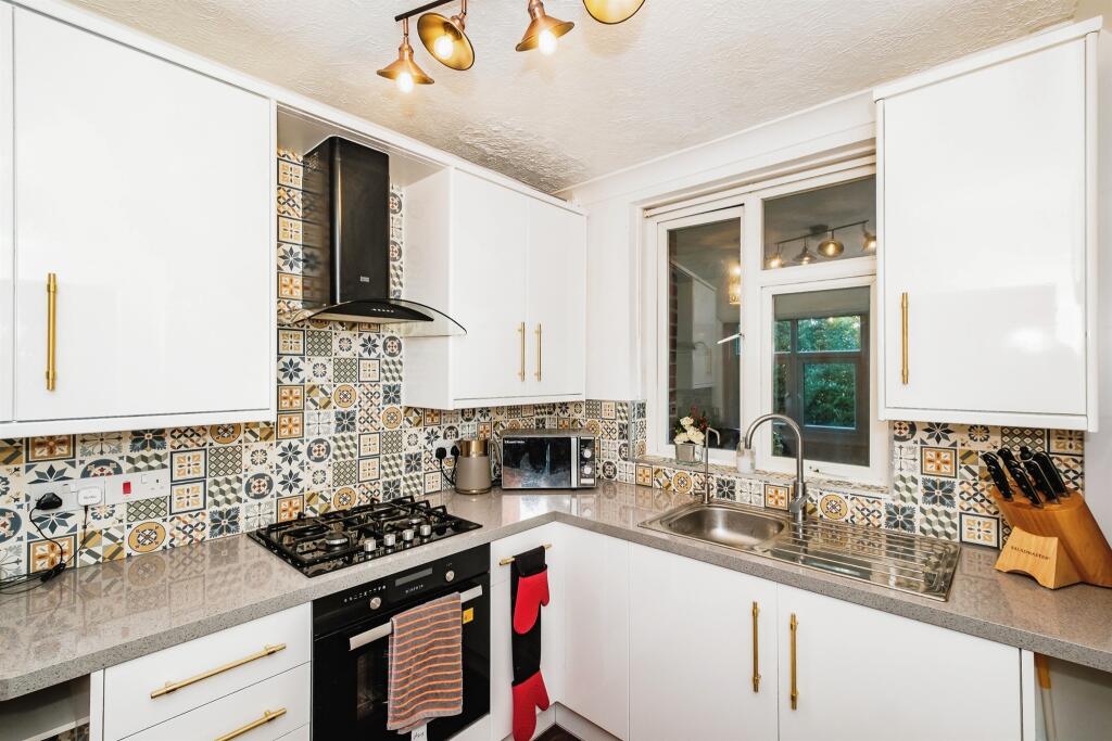 Additional property image - Pavilion Road, Worthing