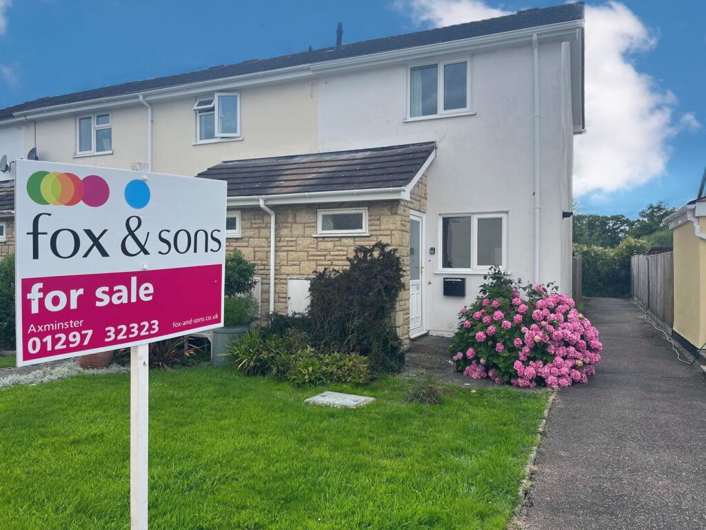2 bedroom end of terrace house for sale in Willhayes Park, Axminster, EX13