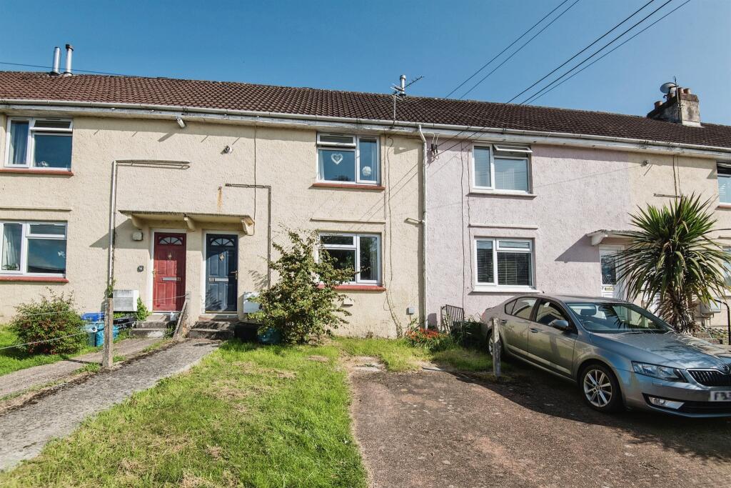 2 bedroom terraced house for sale in North Street, Axminster, EX13