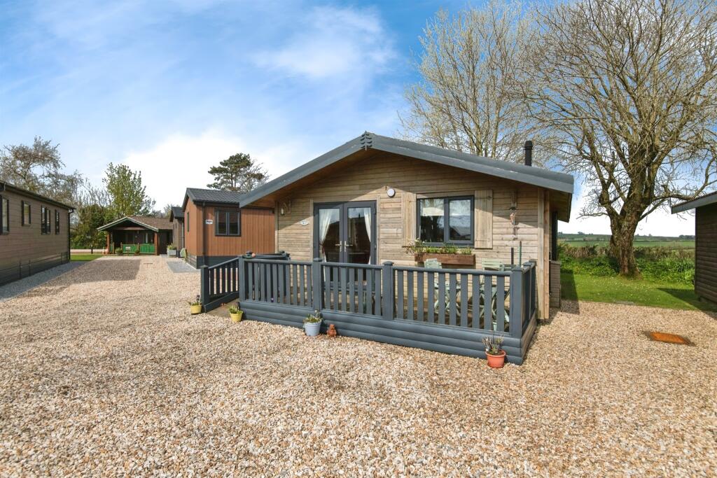 3 bedroom park home for sale in Sidmouth Road, Rousdon, Lyme Regis, DT7