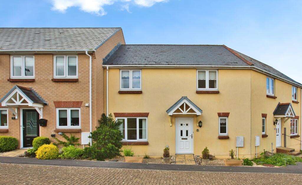 2 bedroom terraced house for sale in Jubilee Close, Crewkerne, TA18