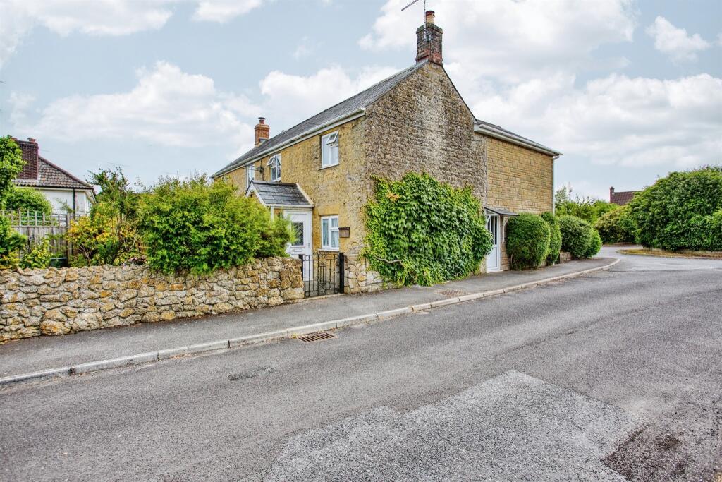Main image of property: Silver Street, Misterton, Crewkerne