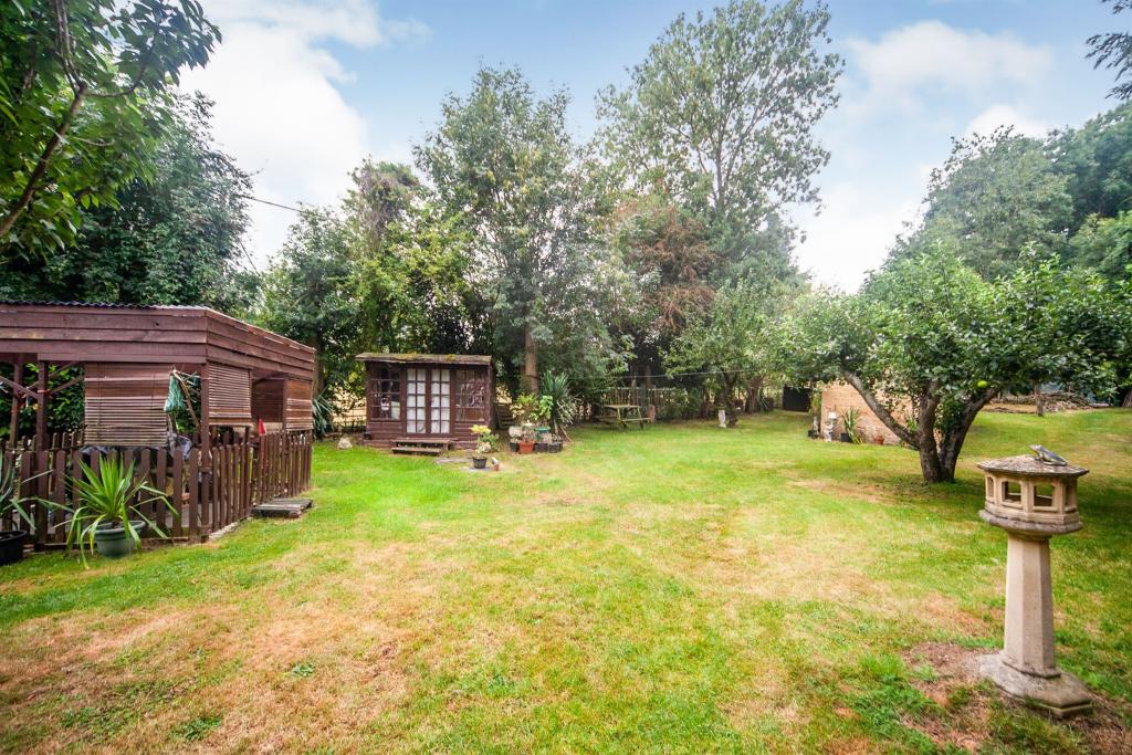 2 bedroom character property for sale in Bridge Drive Lodge, South