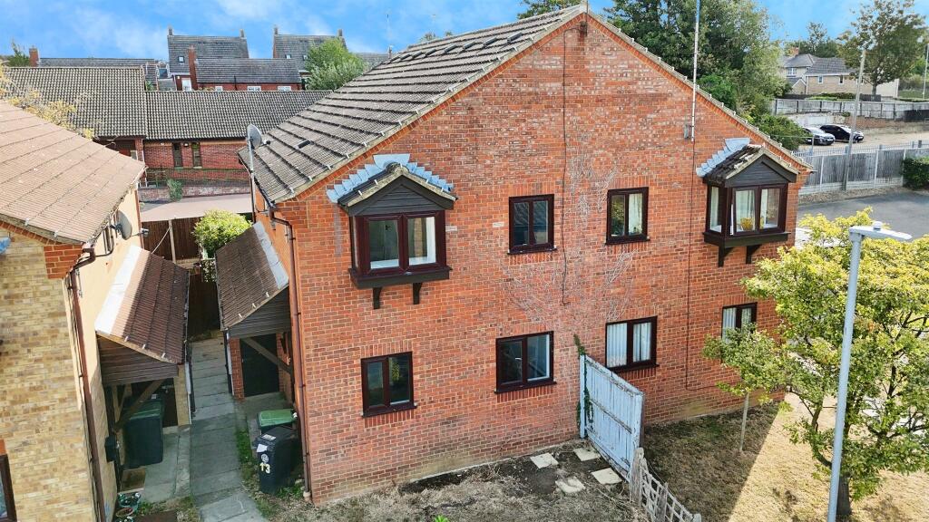 Main image of property: Aspen Close, Rushden