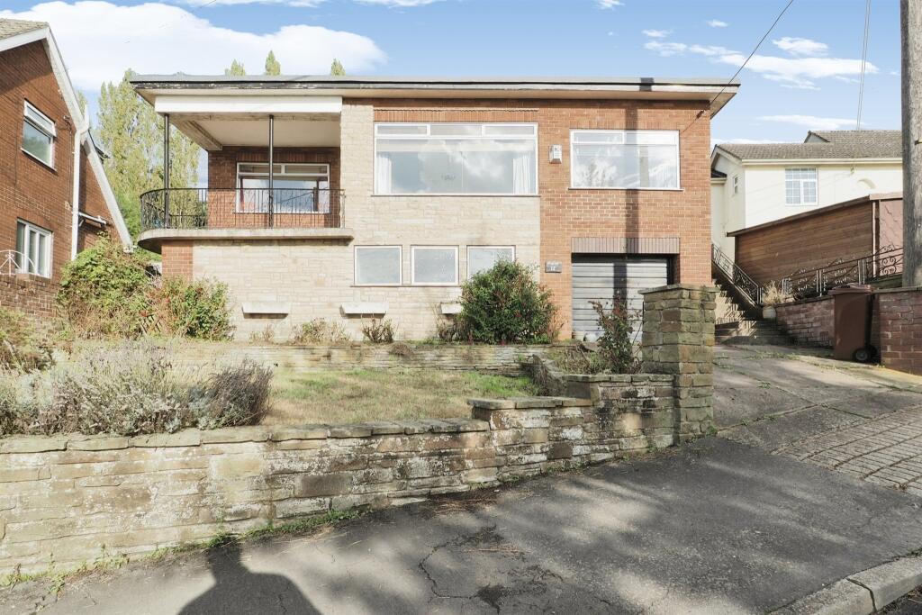 3 bedroom detached bungalow for sale in Stather Road, BurtonUpon