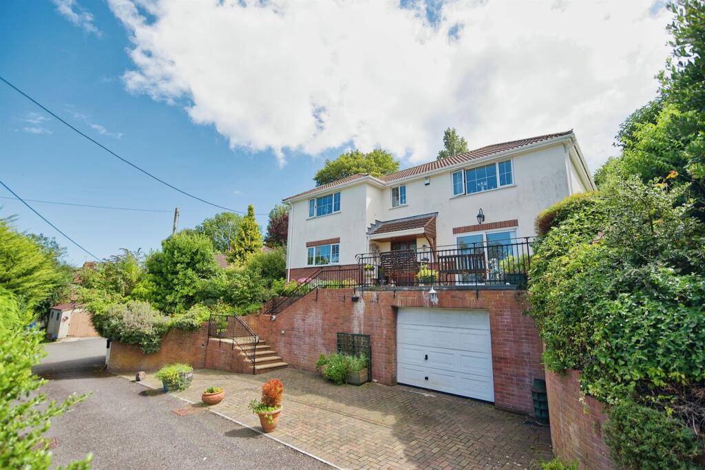 4 bedroom detached house for sale in Brendon Road, Watchet, TA23