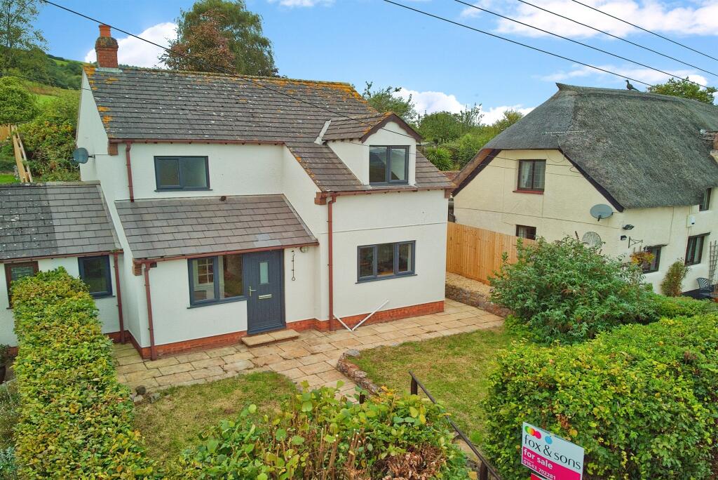 3 bedroom detached house for sale in Elm Cottages, Minehead, TA24