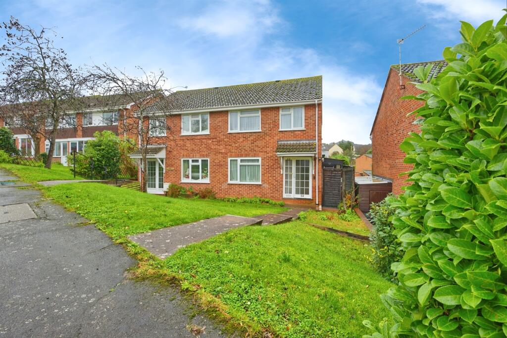 3 bedroom semidetached house for sale in Parkhouse Road, Minehead, TA24