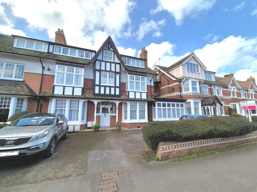 1 bedroom ground floor flat for sale in Tregonwell Road, Minehead, TA24