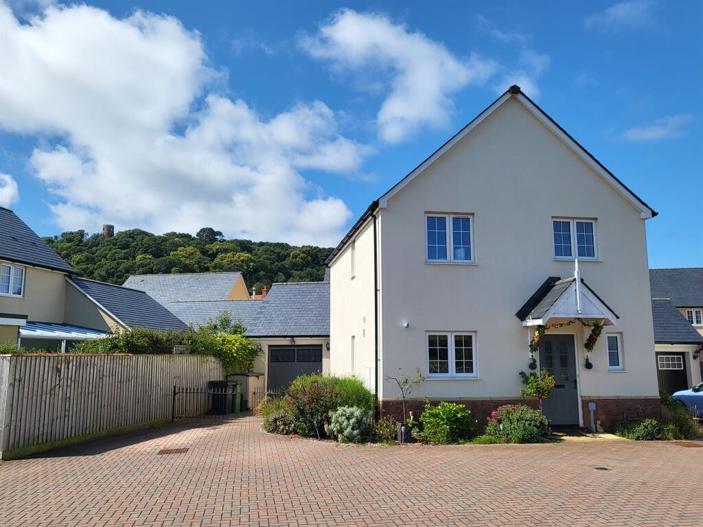 3 bedroom detached house for sale in Marsh Gardens, Dunster, Minehead, TA24