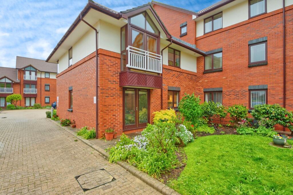 Main image of property: Vennland Way, Minehead